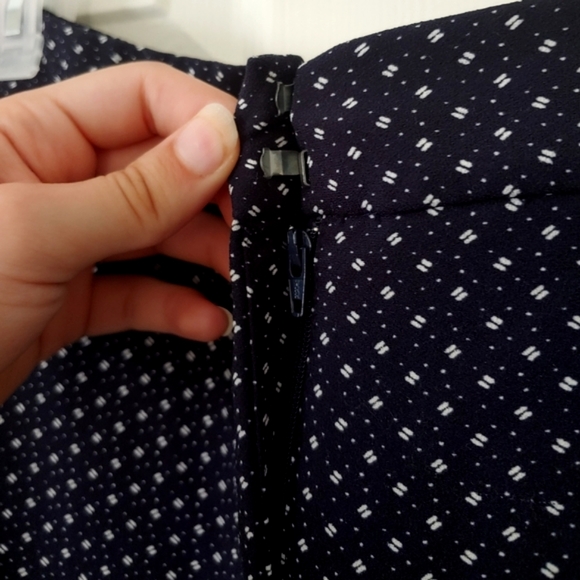 J. Crew Easy Pant navy blue foulard print - Picture 5 of 11